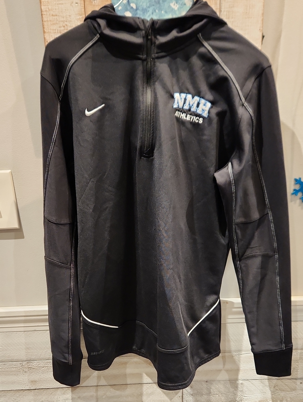 Nike Black NMH Athletics Performance Hoodie Jacket P2p- 21 1/2" Sz S/M